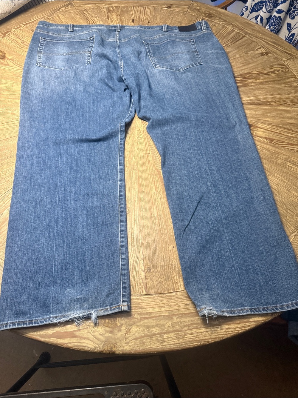 Lucky Brand - Picture 3 of 4